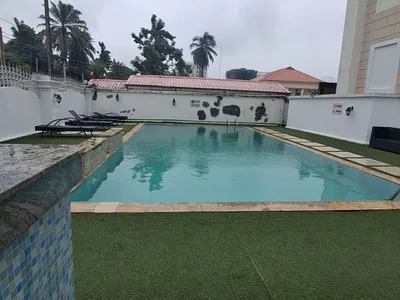 3 Bedroom Townhouse with 2 BQ