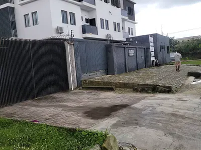 Standard and Premium 2 Bed Room Apartment with Swimming Pool
