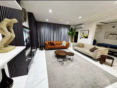 Beautifully Furnished 3 Bedroom Duplex