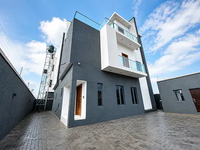 Luxury 5 Bedroom Fully Detached Smart Home with BQ