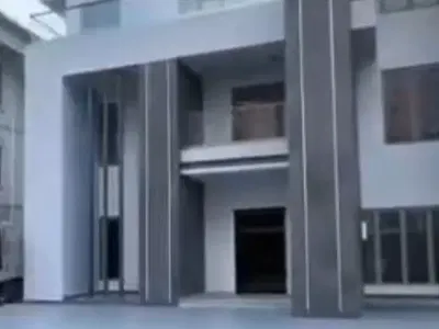 Ultra-Luxury 5-Bedroom Fully Detached Duplex