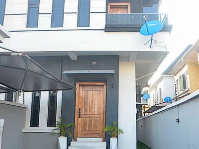 Fully Furnished 4 Bed Cozy Bedroom Duplex with BQ