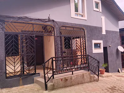 Beautiful Luxurious 3 Bedrooms Apartment