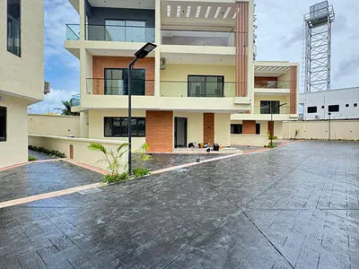 Brand New 4 Bedroom Detached Duplex with BQ