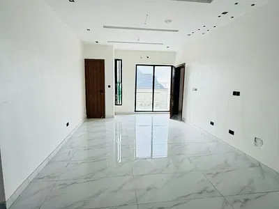 Brand New 2 Bedroom Apartment