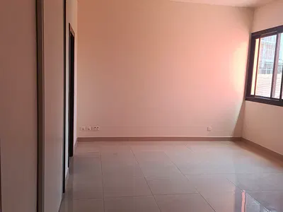 Newly Built Ocean Parade 4 Bedroom Apartment + 1 Room BQ