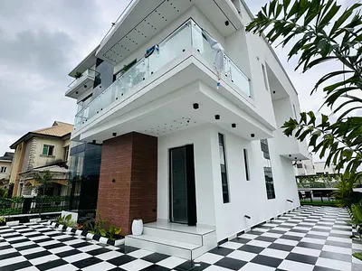 5 Bedroom Detached Duplex & BQ