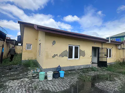 Dilapidated 3 Bedroom Bungalow Sitting on 300SQMTS