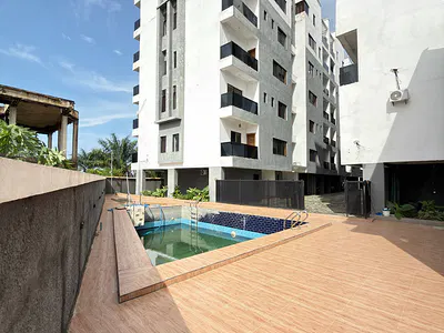 3bedroom Maisonette with Pool