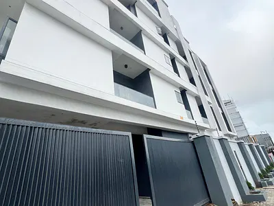 Brand New Luxury Service 2bedroom Apartment