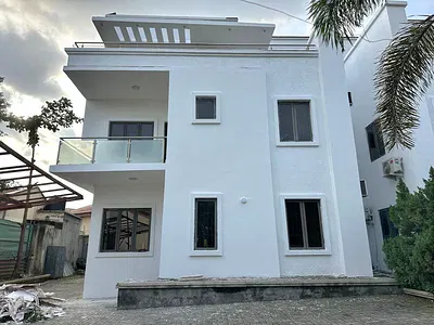 Luxury 5-Bedroom Detached Duplex with BQ
