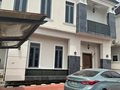 A Luxury 5 Bedroom Fully Detached House with BQ