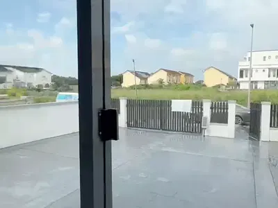 Luxury 4bedroom