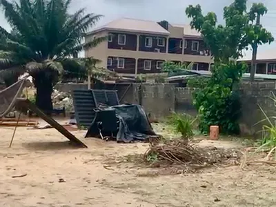 6 Plots with Governor's Consent: Fenced and Secured in Access Control