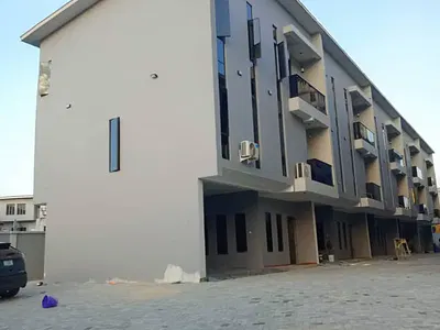 Beautiful 4 Bedroom Terrace Duplex with BQ