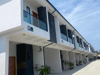 Beautiful 2 Bedroom Terrace Duplex
