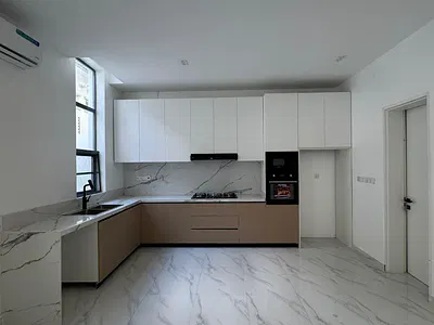 Premium 1 Bedroom Apartment with Rooftop Pool and Gym
