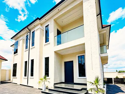 4 Bedroom Fully Detached Duplex