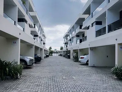 Fully Furnished & Serviced 4-Bedroom Luxury Duplex