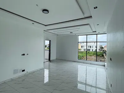 4 Bedroom Duplex with a Swimming Pool