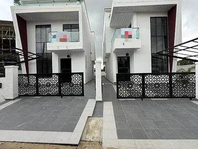 4 B/R Detached House