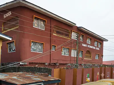 An Excellent Investment Opportunity! a Block of Six (6) Units of 3-Bed