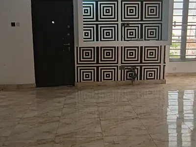 Clean 2 Bedroom Flat in Phase 1