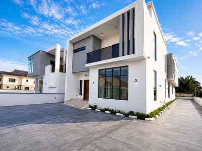 Luxury 5 Bedroom Fully Detached Duplex