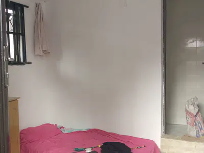 Spacious and Newly Out Self Contain