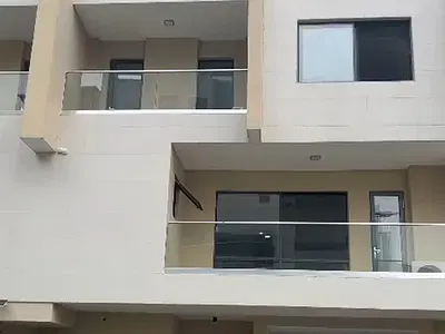 4 Bedroom Semi-Detached Duplex with Elevator, Family Lounges