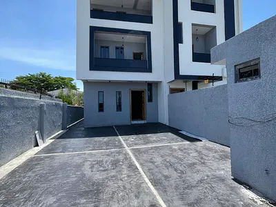 Excellent 4bedroom Semi Detached Duplex with a BQ