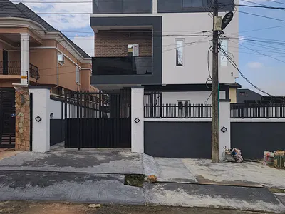 Newly Built 5 Bedrooms Fully Detached Duplex