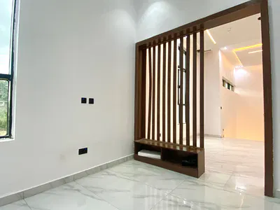 5 Bedroom Fully Detached with Bq, Swimming Pool and Gym