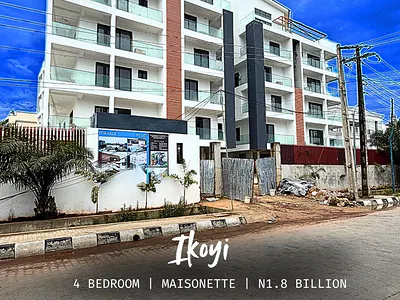 Exquisite 4 Bedroom Maisonette with a Cinema, Study, BQ, Swimming Pool