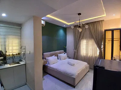 Exquisitely Furnished & Serviced Self-Contained Apartment