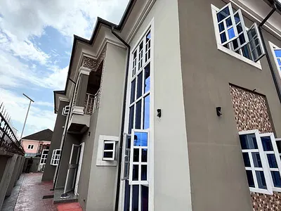 6 Bedroom Duplex