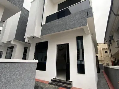 Magnificent 4bedroom Fully Detached Duplex with a BQ
