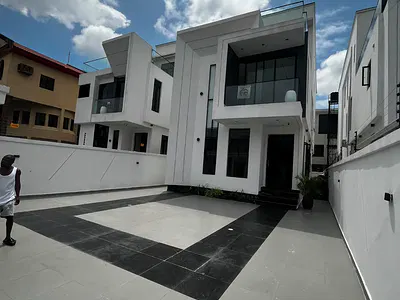 Brand New 5 Bedroom Fully Detached Duplex with BQ