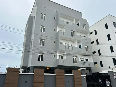 2 Bedroom Maisonette with Governor's Consent