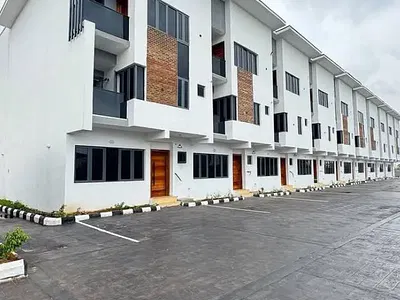 Semi Direct Brief!!! Newly Built and Spacious 4 Bedroom Terrace Duplex