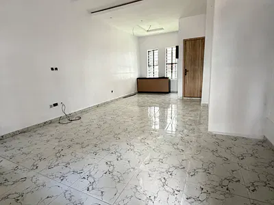 Studio Apartment with Kitchen