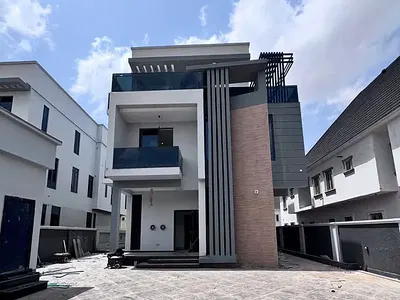 Luxury Suite 2 Bedroom in a Conducive Environment — Mushin, Lagos