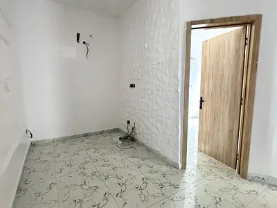 Mini Flat with Shared Kitchen
