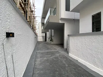 4 Bedroom Semi Detached Duplex