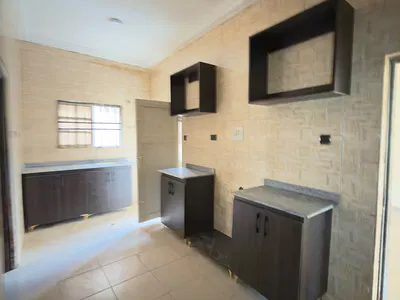 Neatly Revamped Spacious 3 Bedroom Flat