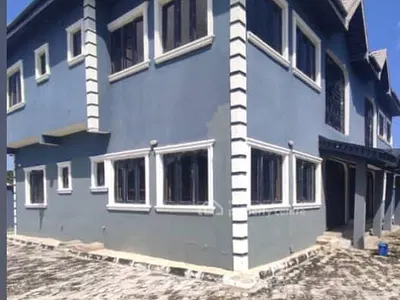 4 Units of 2 Bedroom Flat
