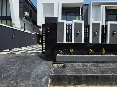 Topnotch Luxury 5 Bedroom Detached Home with BQ & Swimming Pool