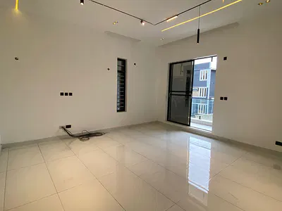 5 Bedroom Fully Detached with Swimming Pool and BQ
