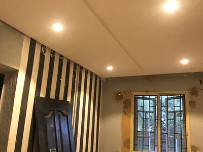 Mini Flat Close to the Road