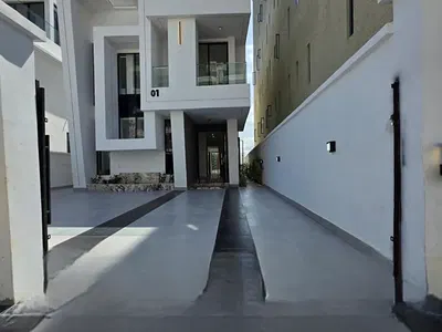 5 Bedroom Fully Detached Duplex with BQ and Pool